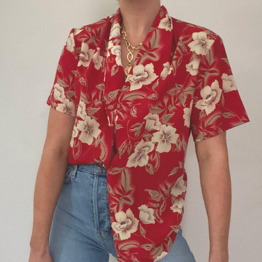 Vintage Red Floral Short Sleeve Blouse - Picture 3 of 7